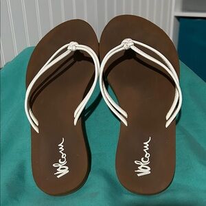 Volcom Women's Brown Footbed White Strap Sandals Sz:7.5